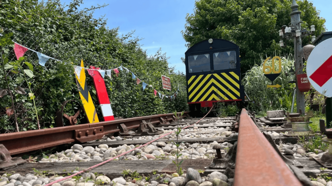 Retired UK Engineer Transforms Garden into Solar-Powered Railway