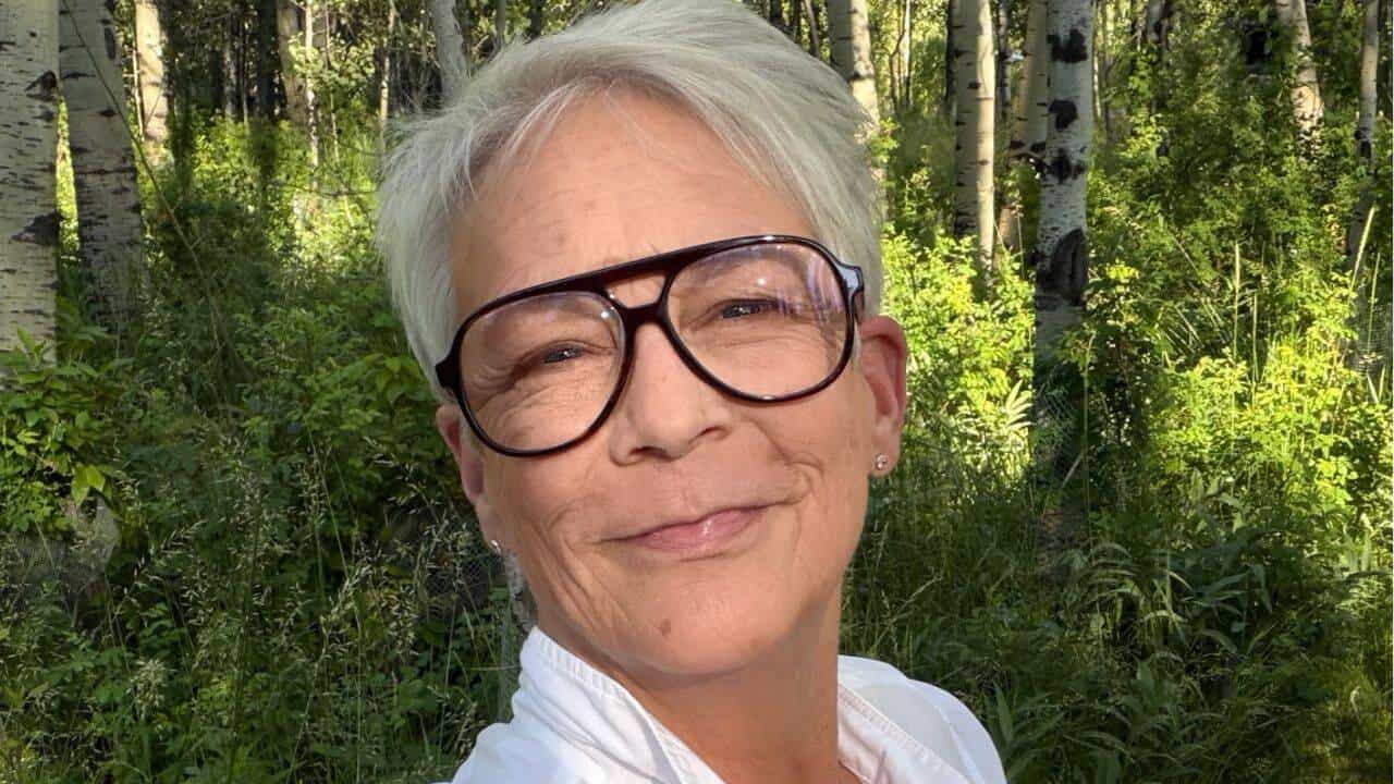Jamie Lee Curtis Shares Motivational Quote on Self-Acceptance