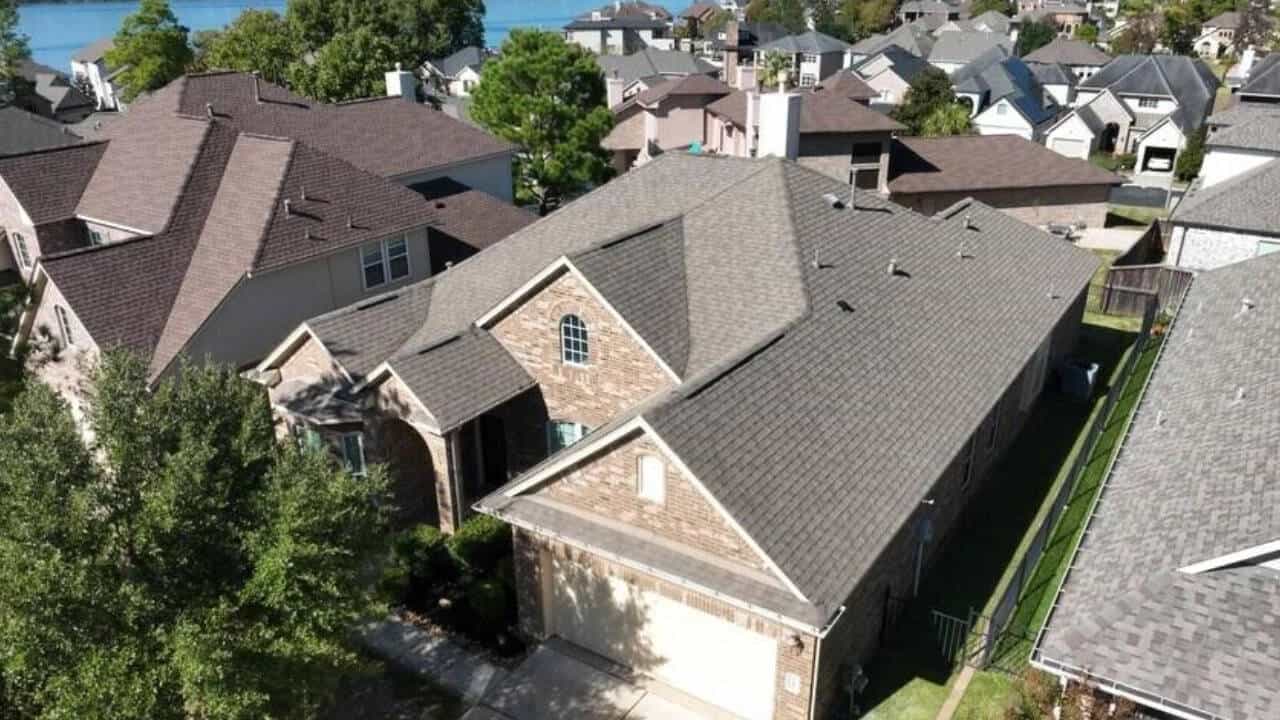 Texas Neighbors Settle Dispute Over Property Boundary Near Lake Conroe