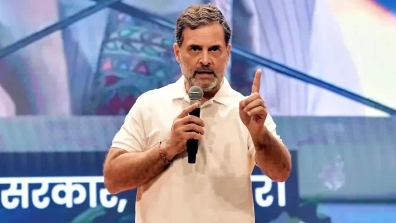 'यह सरकार गिरेगी': राहुल गांधी का 'गारंटी' सहयोगियों को, सीईसी ज्ञानेश कुमार के खिलाफ विरोध के बीच