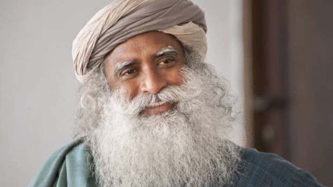साधगुरु: आध्यात्मिकता सबके साथ एक होने के बारे में है