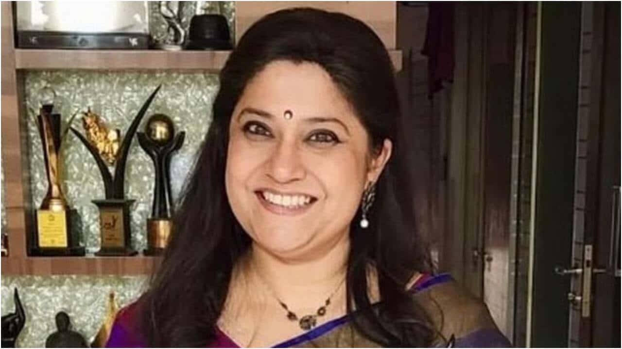 Renuka Shahane Reflects on 32 Years of 'Hum Aapke Hain Koun!'