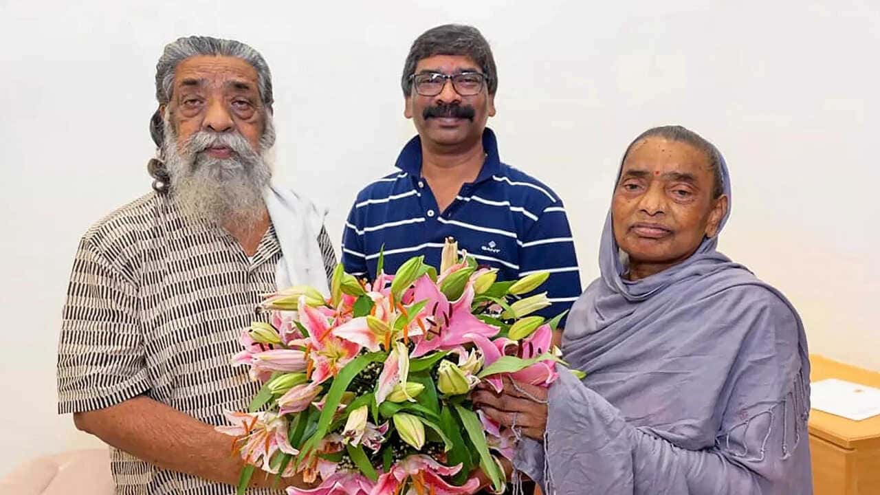 Rupi Soren, Mother of Jharkhand CM Hemant Soren, Dies in Ranchi