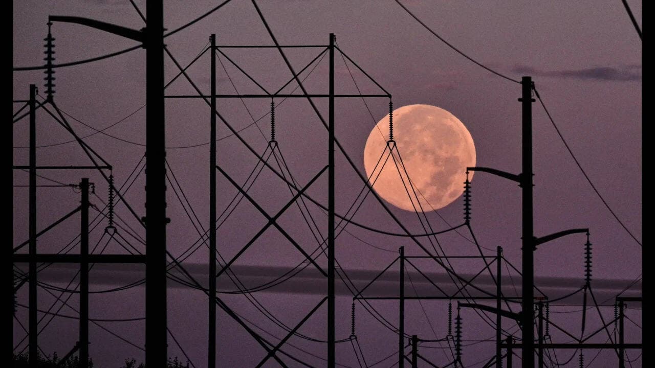 What is a Harvest Moon? A Student's Guide to September's Full Moon