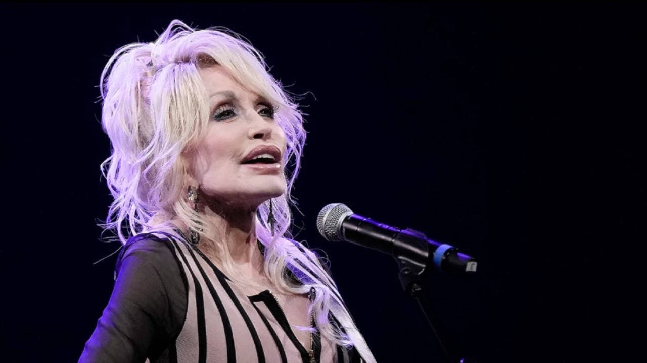 Dolly Parton’s Niece Reveals Why the Singer Kept Her Cancer Diagnosis Private