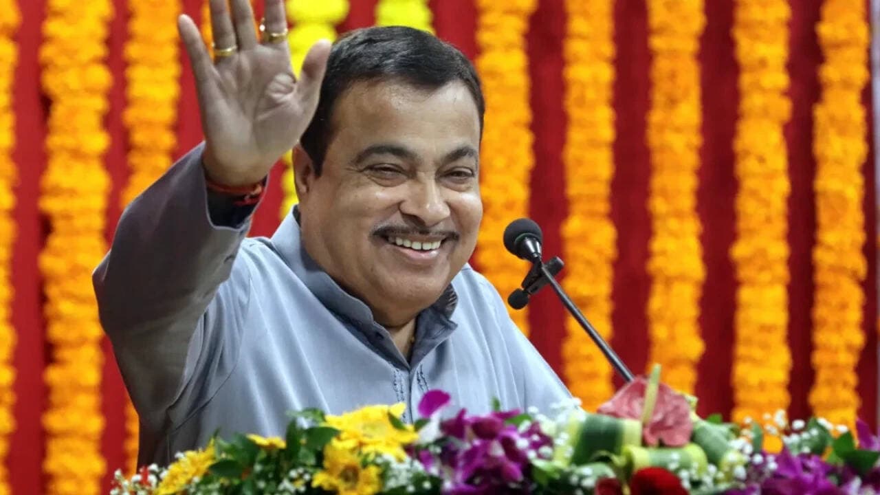 गडकरी ने सिलीगुड़ी कॉरिडोर के लिए 2,077 करोड़ रुपये के बुनियादी ढांचे के उन्नयन की घोषणा की