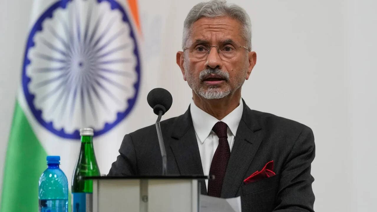 India Urges Dialogue to Resolve Russia-Ukraine Conflict Amid US Sanctions Consideration